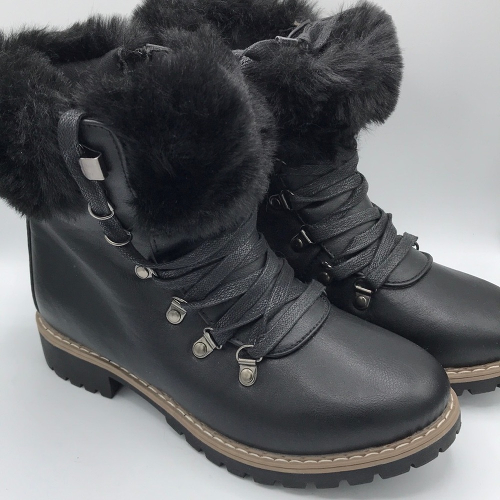 Catherine MaLandrino black furry winter boots, size 6.5